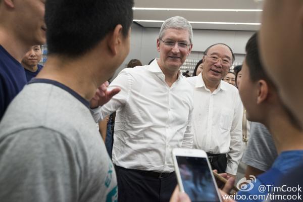 執(zhí)掌蘋(píng)果5年，庫(kù)克從喬布斯陰影中走出了嗎？